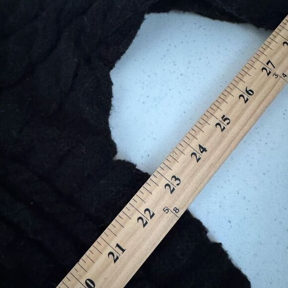 Aelfric Eden Men’s Black Chunky Knit Sweater Size Medium 100% Polyester - Picture 6 of 10